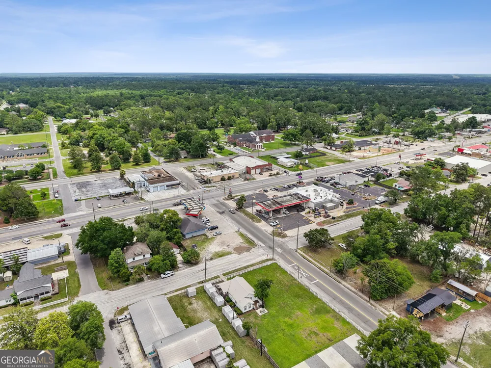 383 First ST Folkston, GA 31537