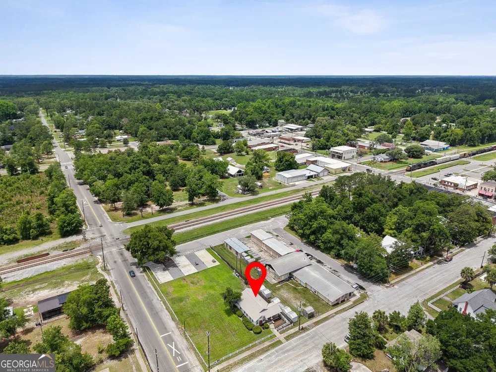 383 First ST Folkston, GA 31537