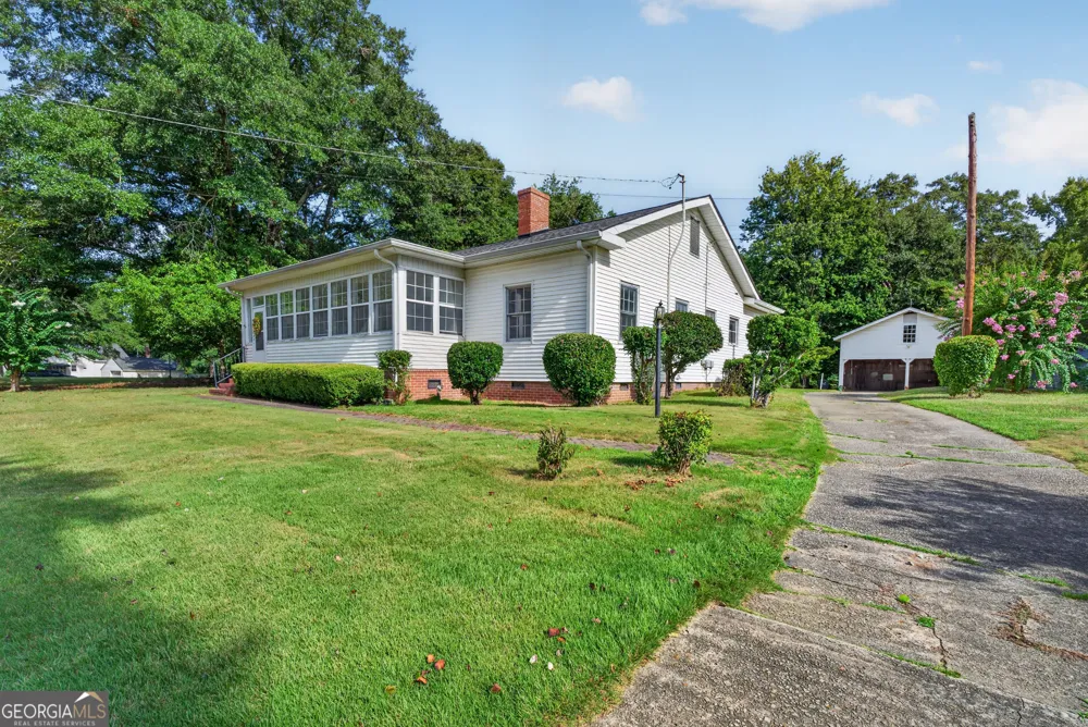 365 W Johnston ST Forsyth, GA 31029