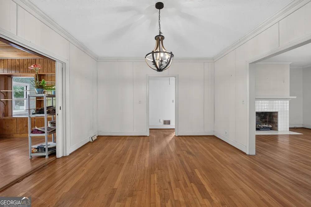 365 W Johnston ST Forsyth, GA 31029