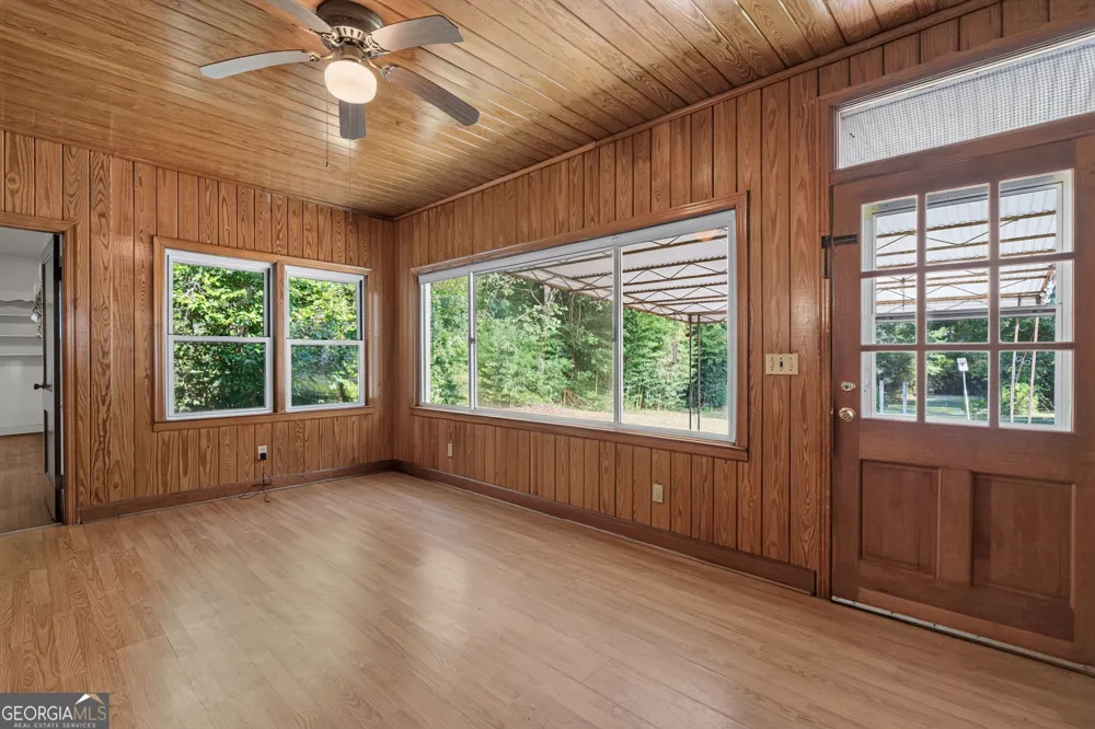 365 W Johnston ST Forsyth, GA 31029