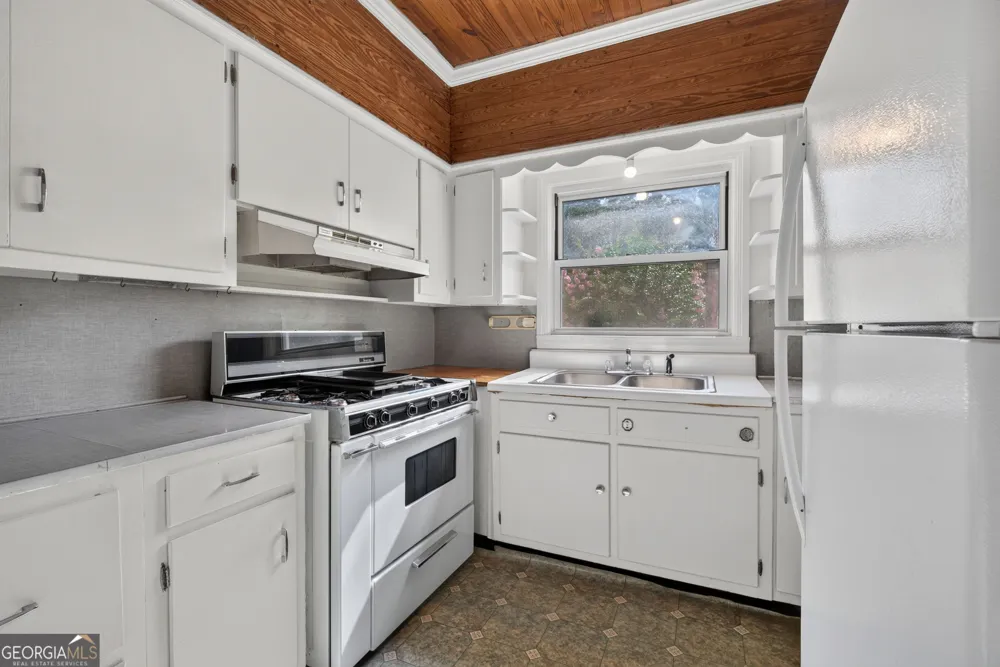 365 W Johnston ST Forsyth, GA 31029