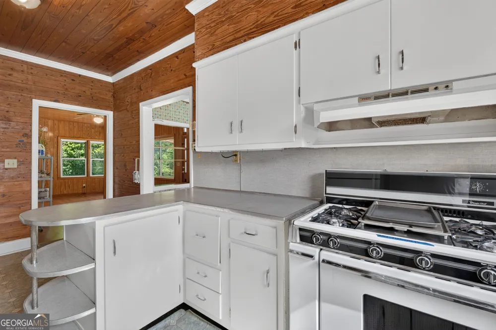 365 W Johnston ST Forsyth, GA 31029