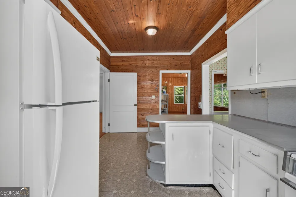 365 W Johnston ST Forsyth, GA 31029