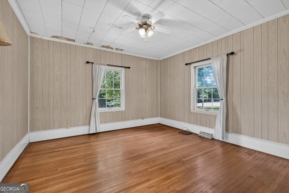 365 W Johnston ST Forsyth, GA 31029