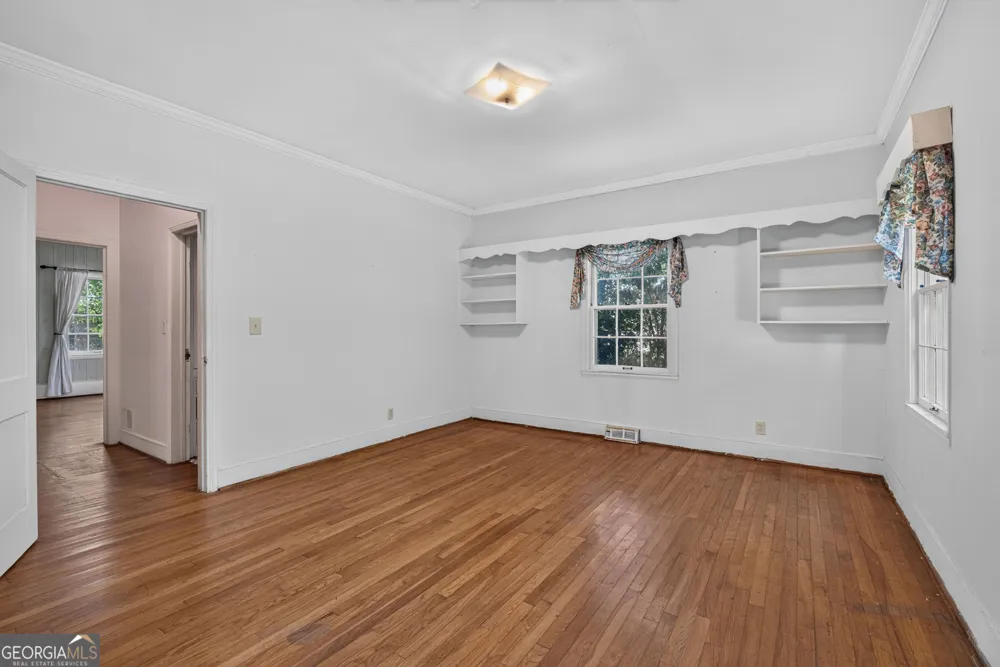 365 W Johnston ST Forsyth, GA 31029