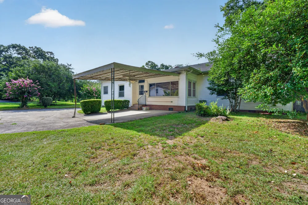 365 W Johnston ST Forsyth, GA 31029