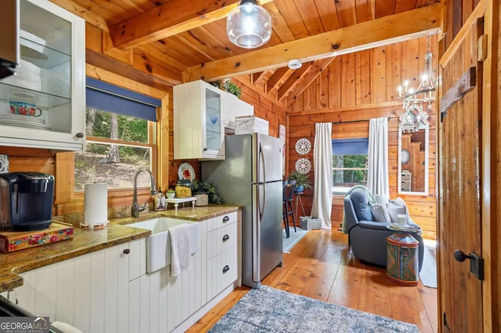 35 Finch LN Blue Ridge, GA 30513