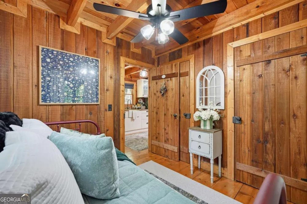35 Finch LN Blue Ridge, GA 30513