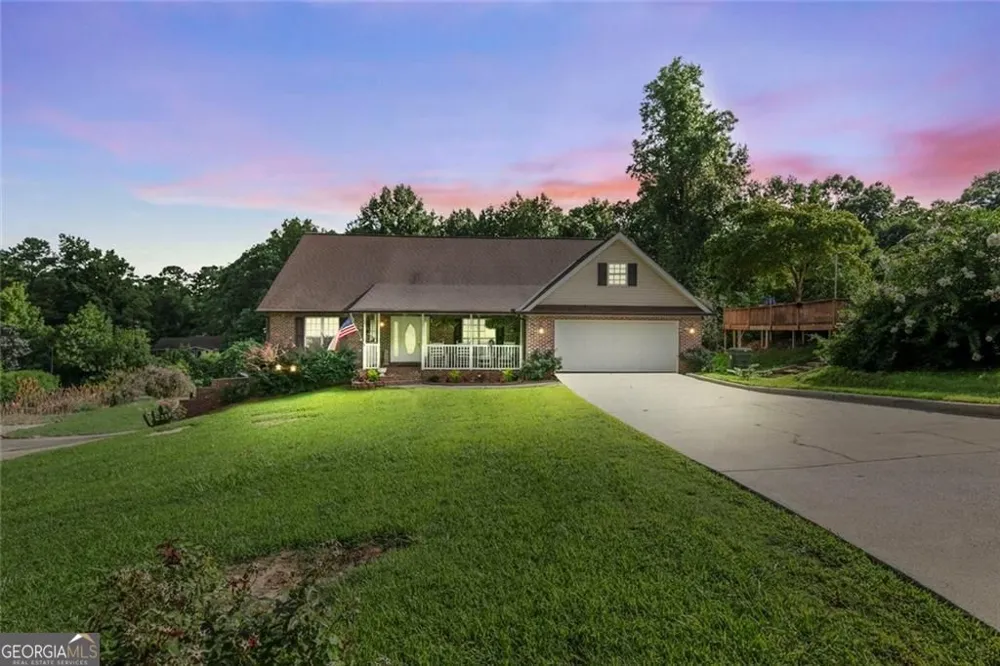 144 Bobs DR Mableton, GA 30126