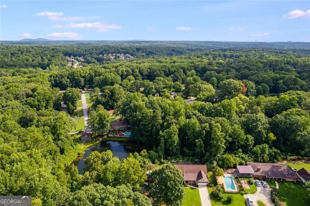 144 Bobs DR Mableton, GA 30126