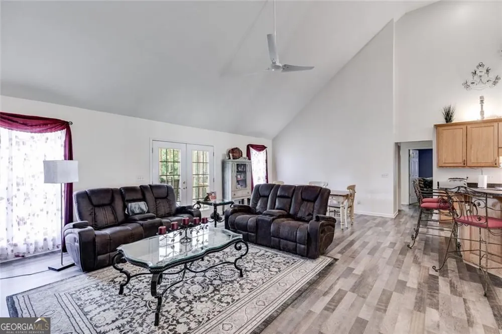 144 Bobs DR Mableton, GA 30126