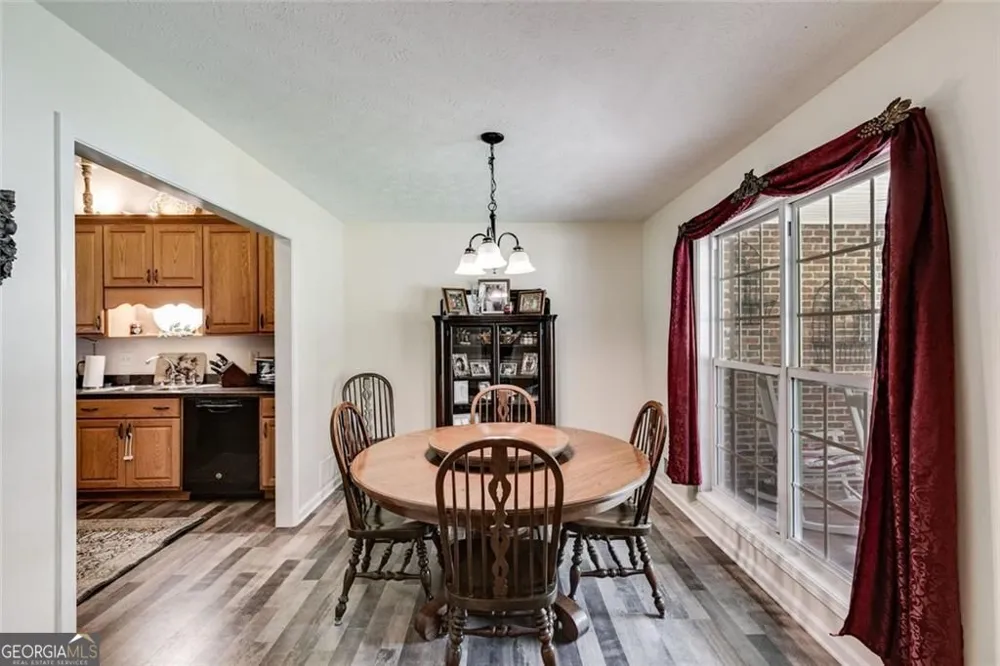 144 Bobs DR Mableton, GA 30126