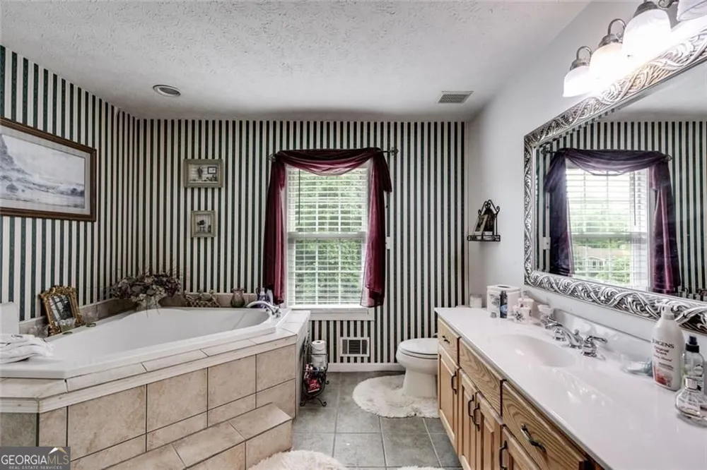 144 Bobs DR Mableton, GA 30126