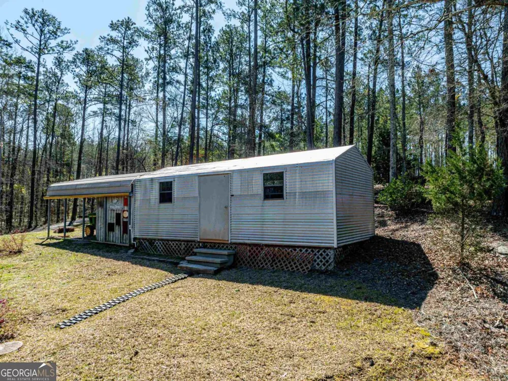 159 Dam RD Milledgeville, GA 31061