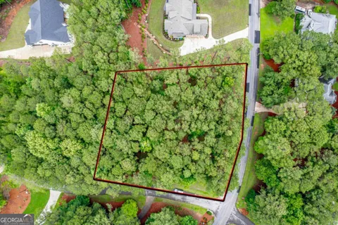 2441 Club DR