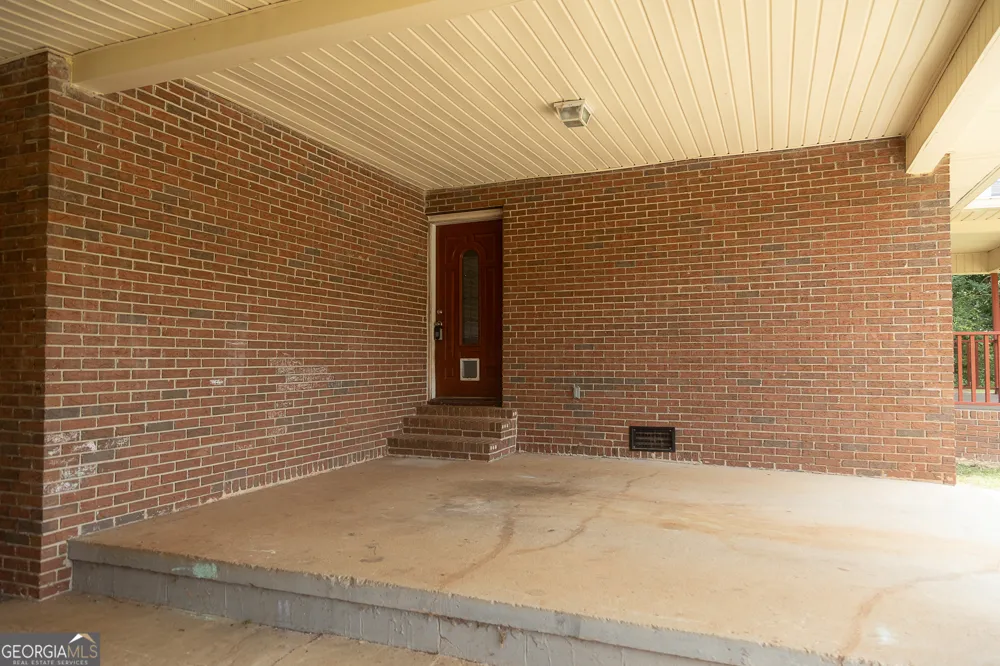191 Hanson DR LaGrange, GA 30240