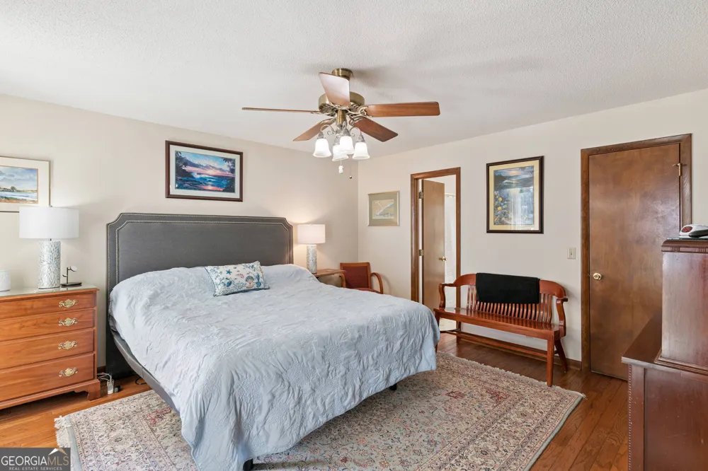 70 Deer LN White Oak, GA 31568