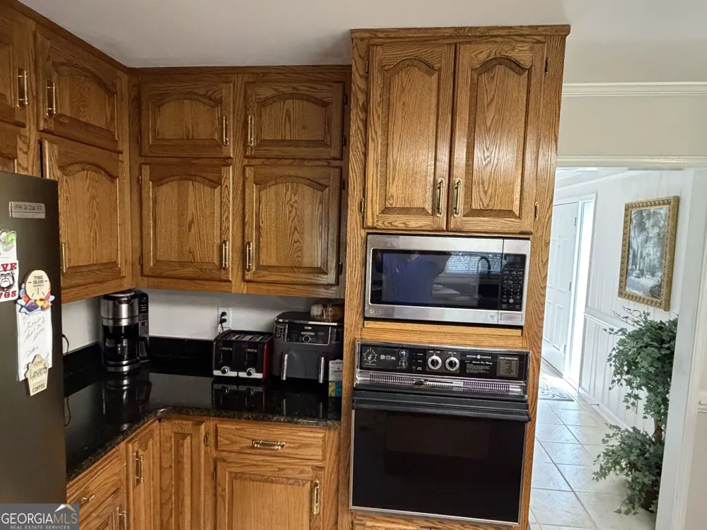 1996 Amber Leaf CT Jonesboro, GA 30236
