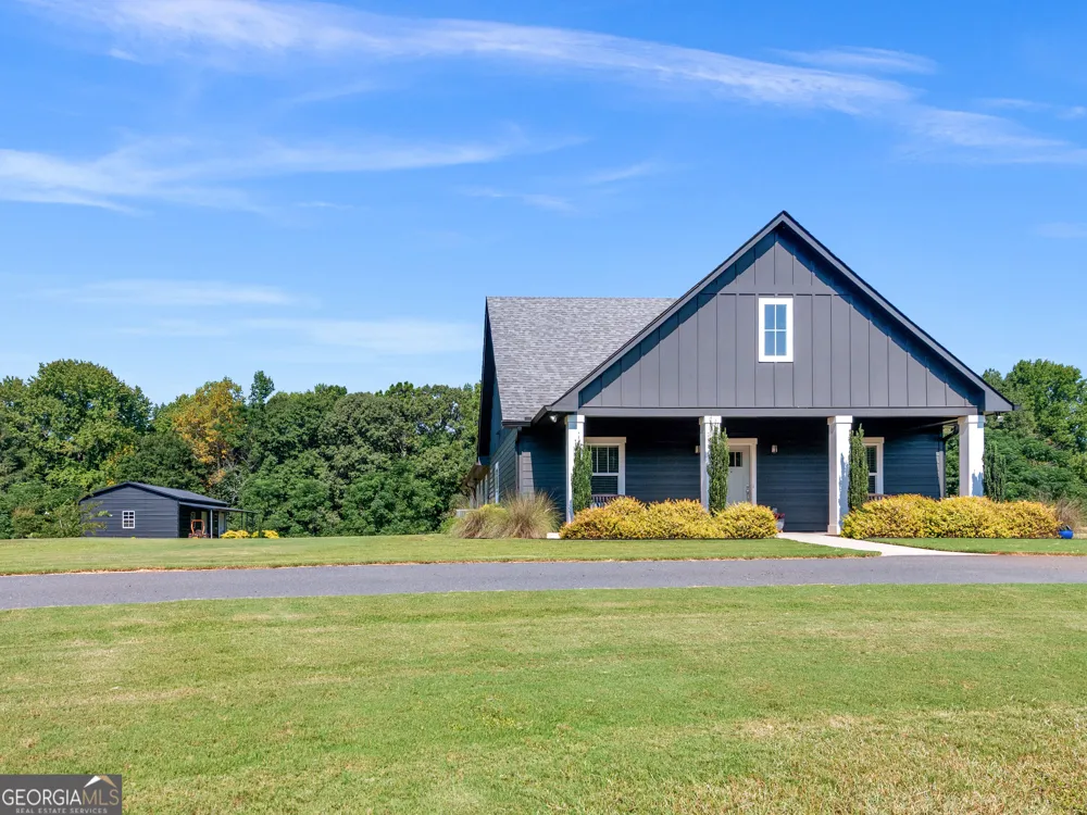 300 Cook RD Griffin, GA 30224