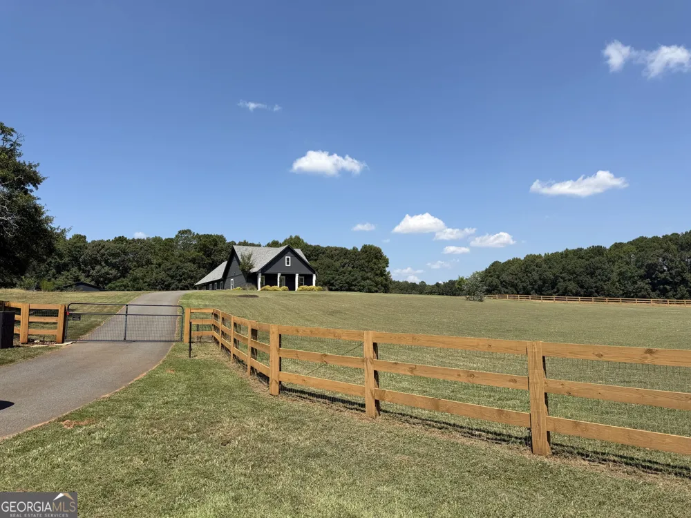 300 Cook RD Griffin, GA 30224