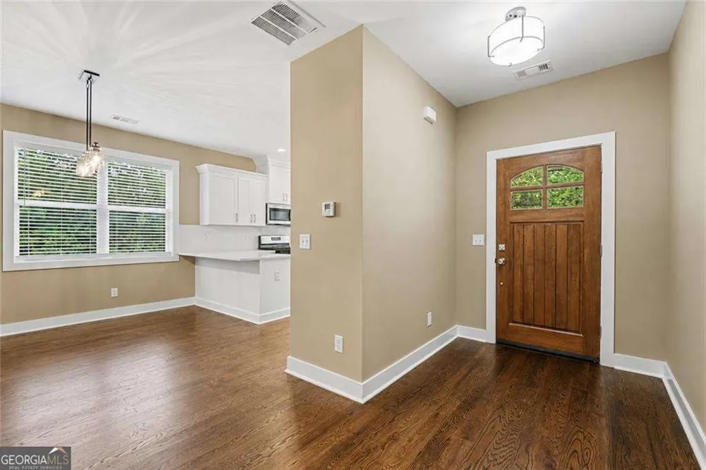 229 Little Brook LN Woodstock, GA 30188