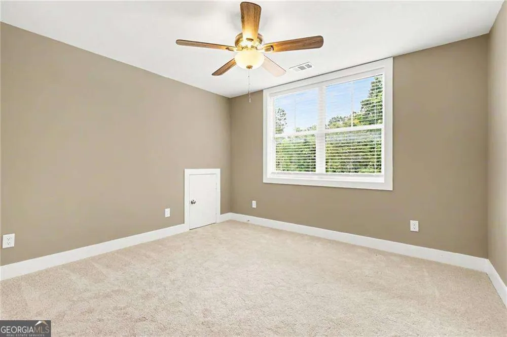 229 Little Brook LN Woodstock, GA 30188