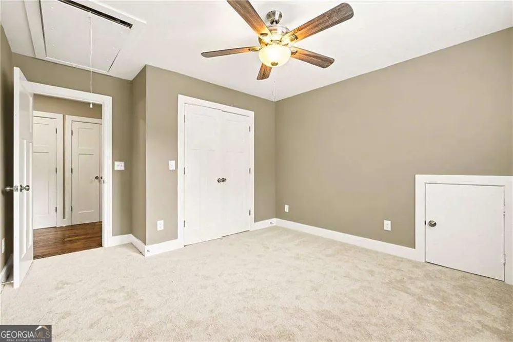 229 Little Brook LN Woodstock, GA 30188
