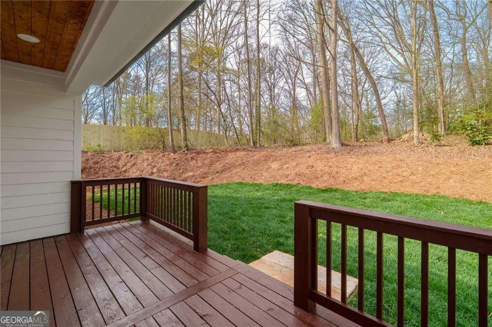 229 Little Brook LN Woodstock, GA 30188