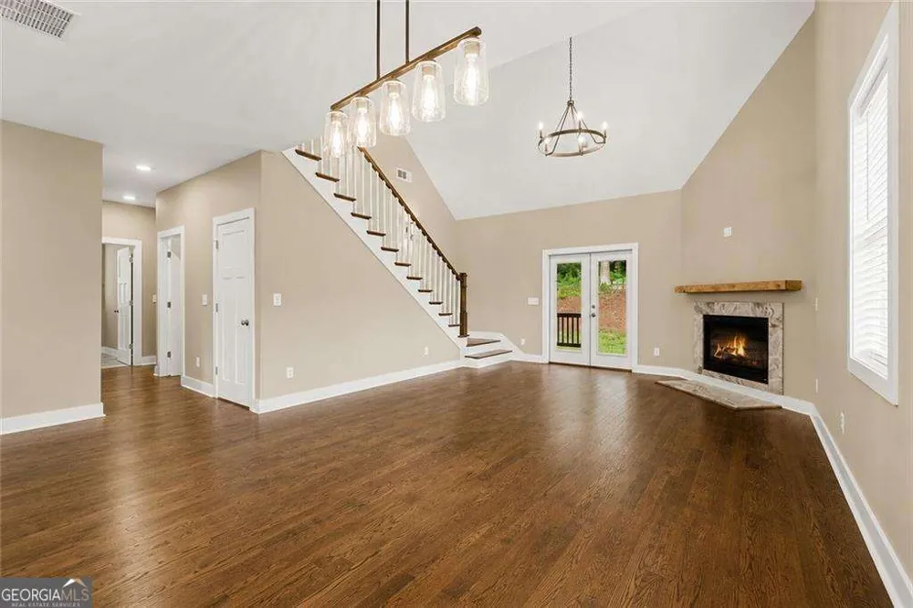 229 Little Brook LN Woodstock, GA 30188