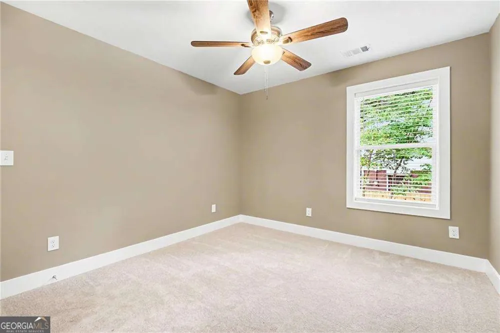 229 Little Brook LN Woodstock, GA 30188