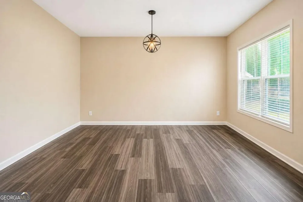 2315 Lake Royale DR Riverdale, GA 30296