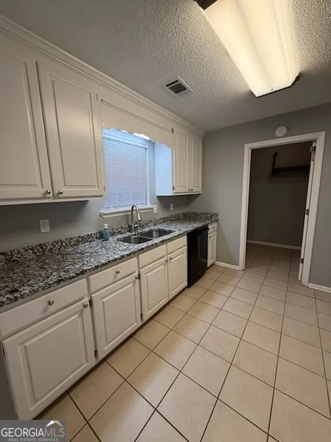 200 Brookdale DR Dublin, GA 31021