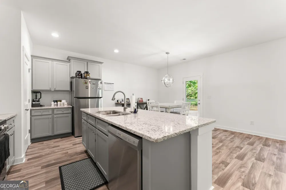 70 Edith CT Statham, GA 30666