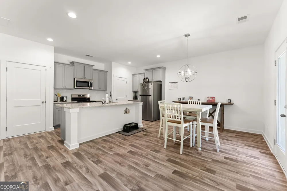 70 Edith CT Statham, GA 30666