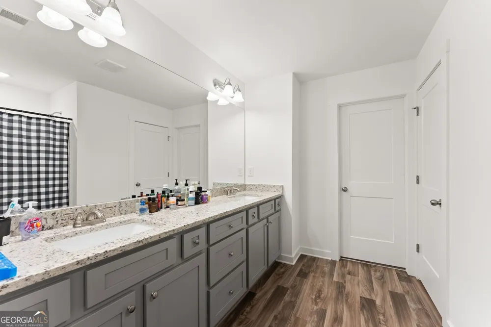 70 Edith CT Statham, GA 30666