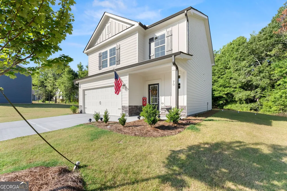 70 Edith CT Statham, GA 30666