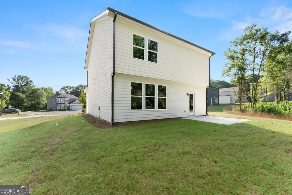 70 Edith CT Statham, GA 30666