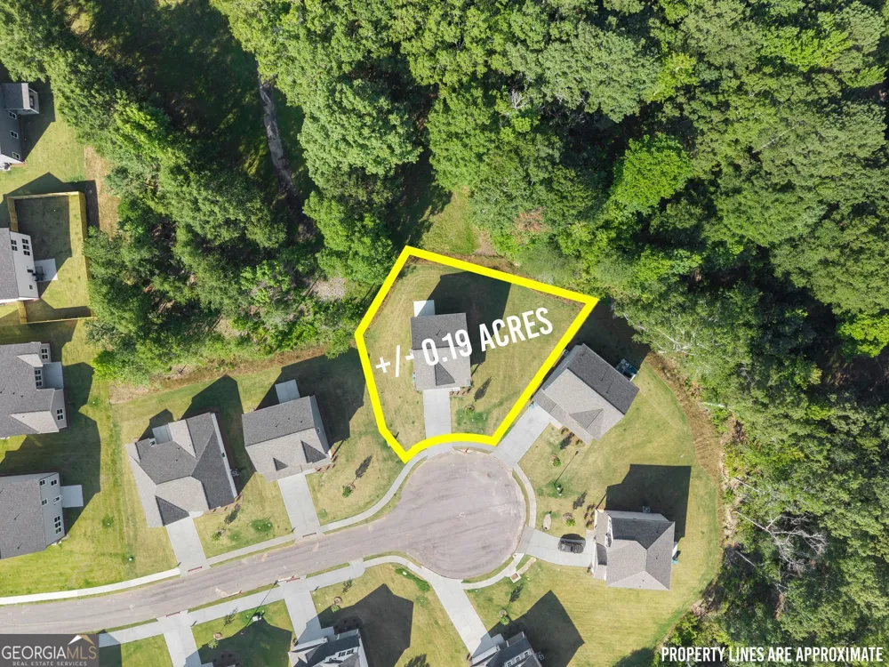 70 Edith CT Statham, GA 30666