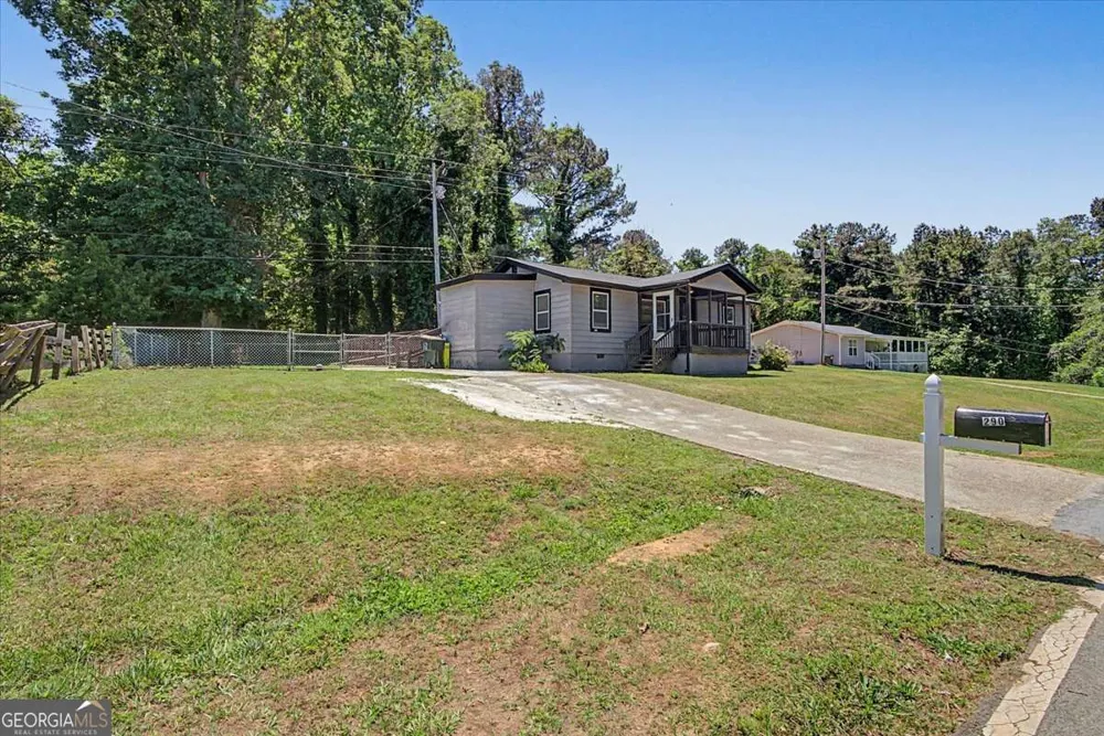 290 Dock Hyde RD Carrollton, GA 30116
