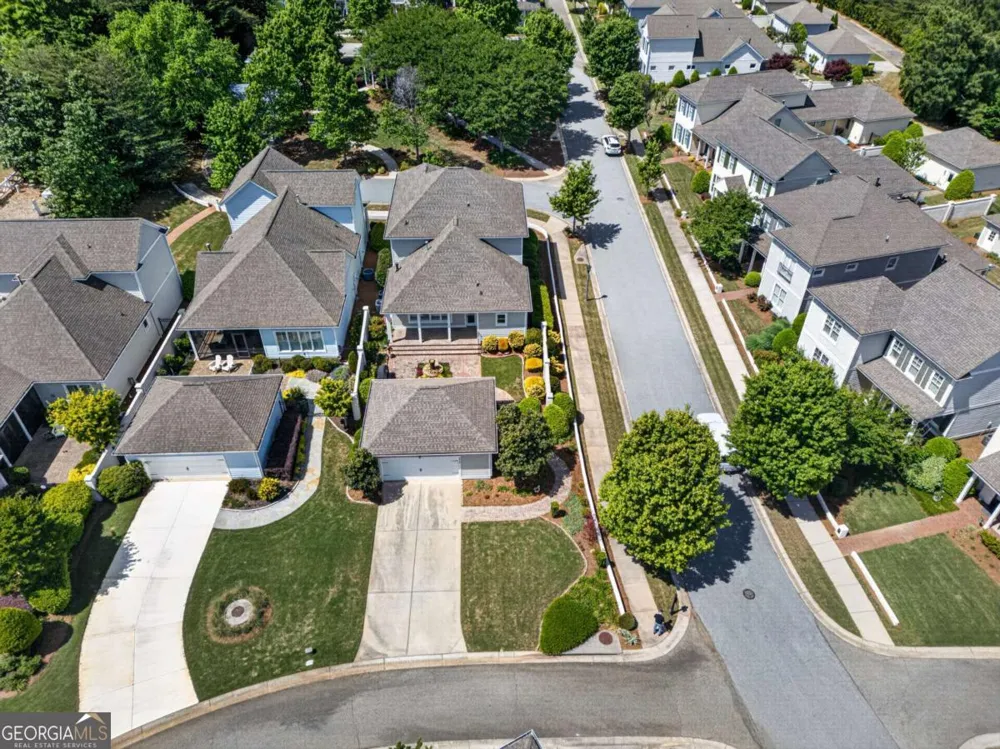 3855 Greenleffe DR Statham, GA 30666