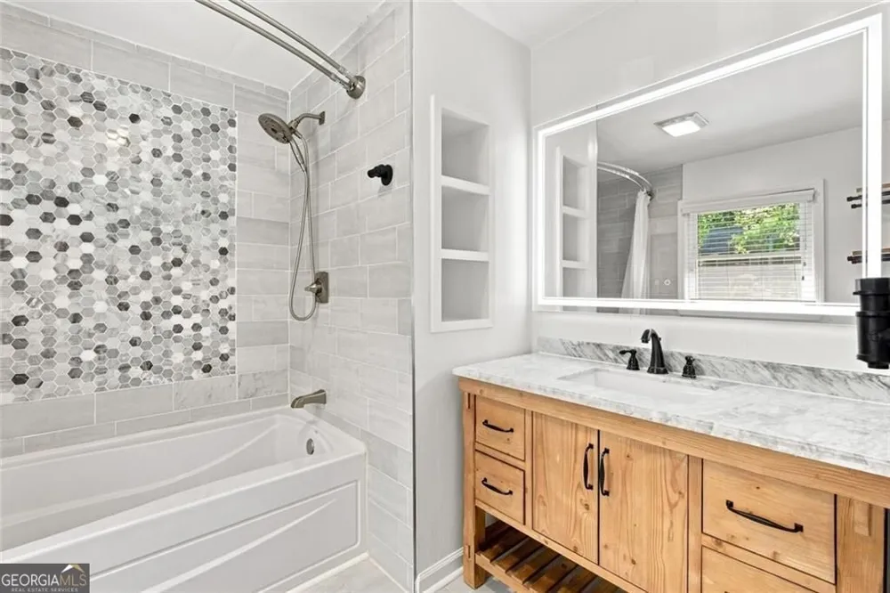 4622 Kings Down RD Atlanta, GA 30338