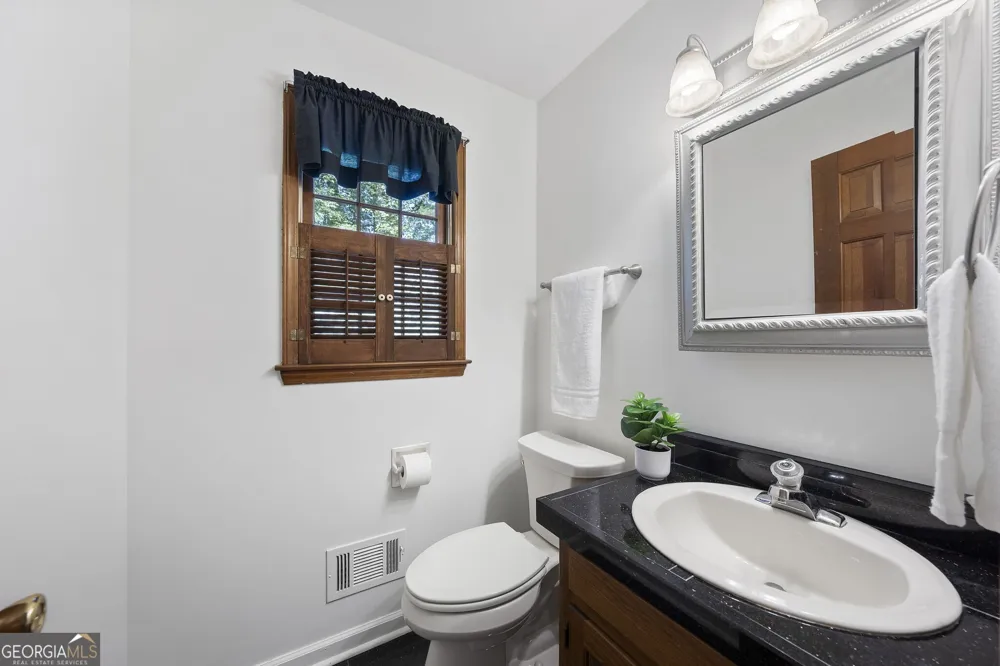 1249 Centenary RDG Snellville, GA 30078