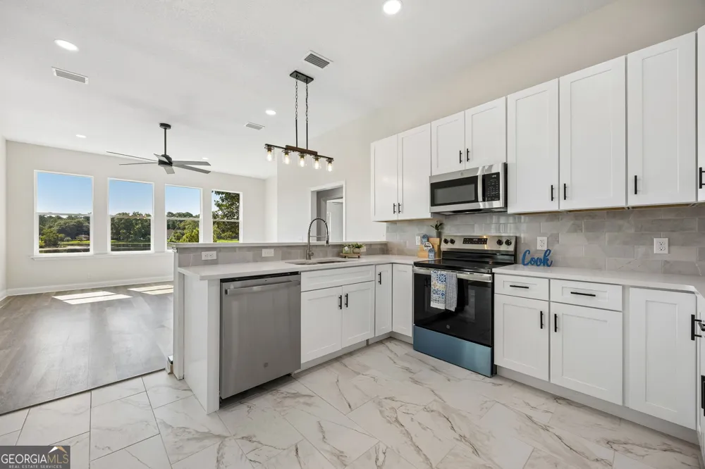 117 Lake Manor DR Kingsland, GA 31548