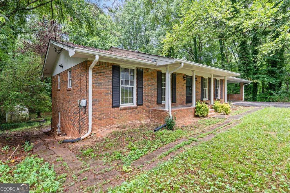 246 Barbara LN SW Mableton, GA 30126