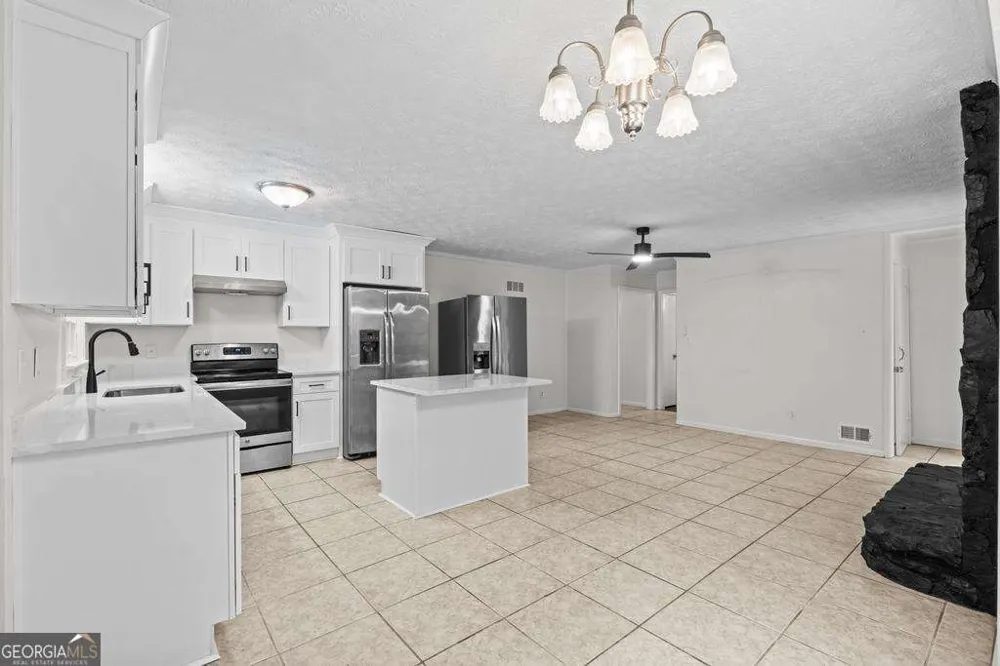 246 Barbara LN SW Mableton, GA 30126
