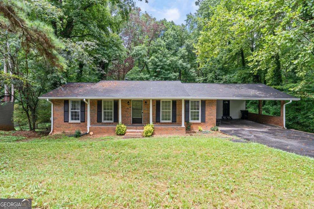 246 Barbara LN SW Mableton, GA 30126