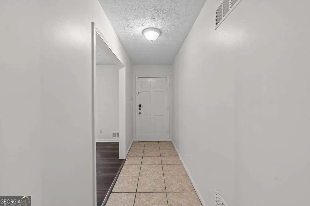246 Barbara LN SW Mableton, GA 30126