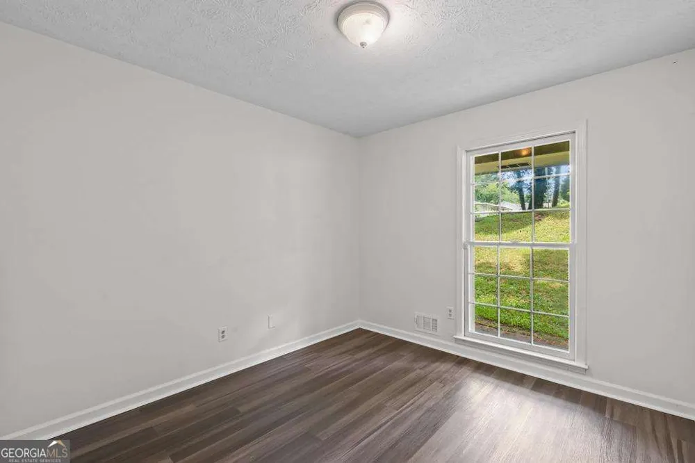 246 Barbara LN SW Mableton, GA 30126