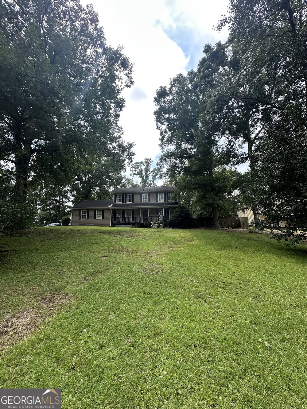 3410 Quinn Ridge DR Snellville, GA 30039
